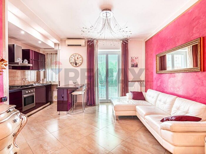 Appartamento bilocale in affitto in via Ariosto, Centro, Rozzano