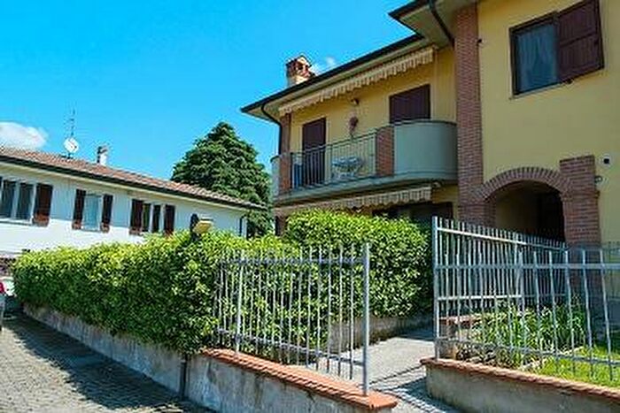 Appartamento trilocale in vendita in Via Cornegliani, Dovera