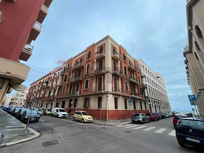 Appartamento trilocale in affitto in Via Dalmazia, Bari