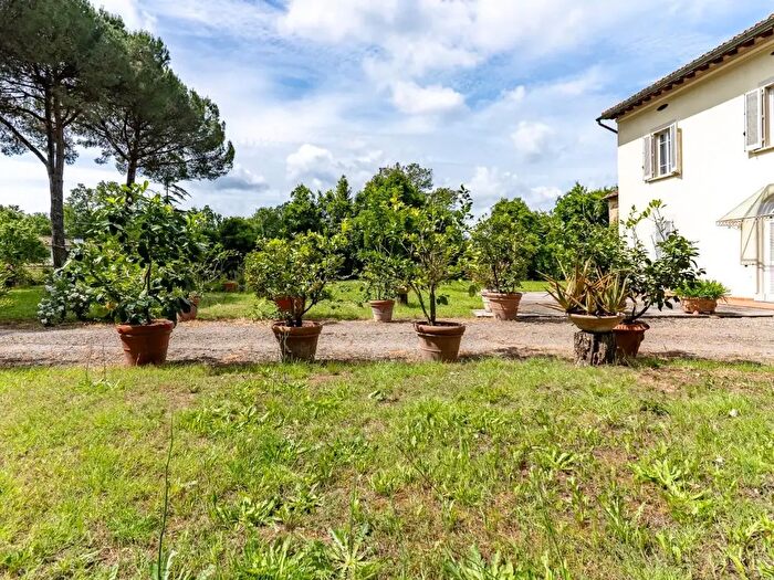 Casa con 11 locali in vendita in Pinete Fi, Fucecchio