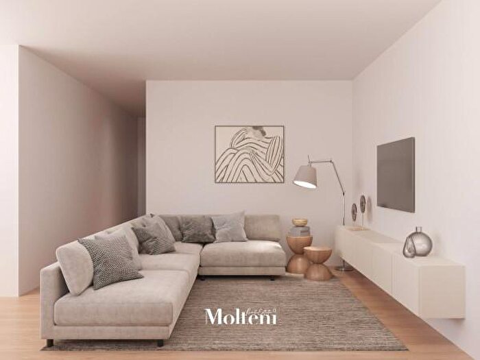 Appartamento trilocale in vendita in Via Maestri Comacini, Mandello Del Lario