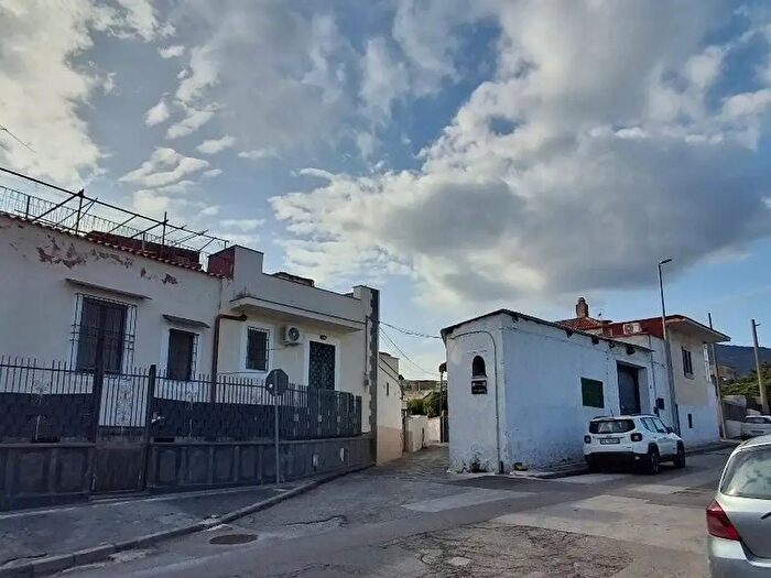 Appartamento trilocale in vendita in Via Iossa, Boscotrecase