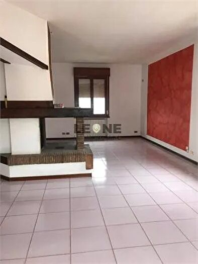 Appartamento con 5 locali in affitto in Vignola