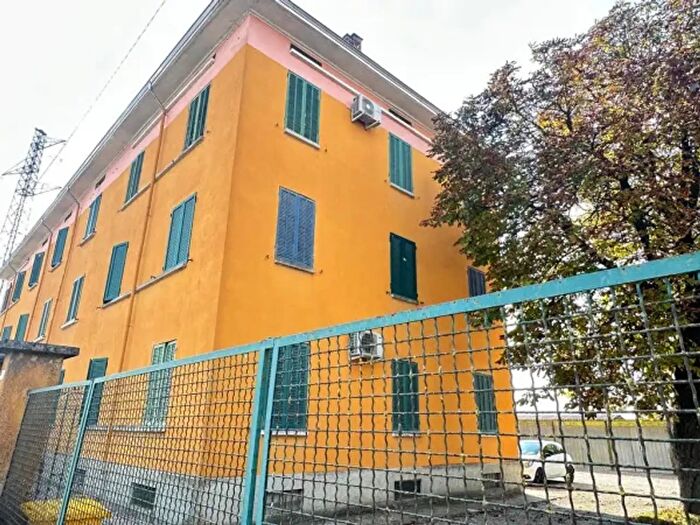 Appartamento quadrilocale in vendita in Via Roma, Parma
