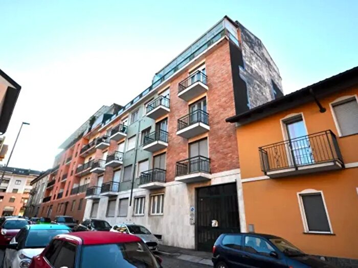 Appartamento trilocale in affitto in Via Stefano Melchioni, Novara