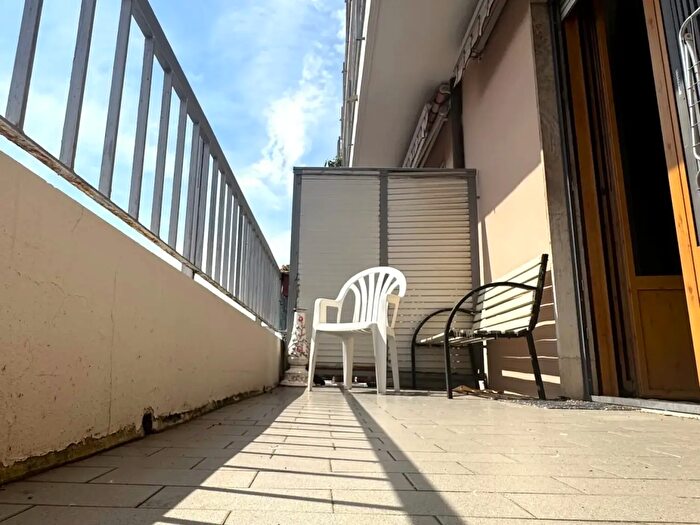 Appartamento con 5 locali in vendita in Via Emilio Boni, Prato