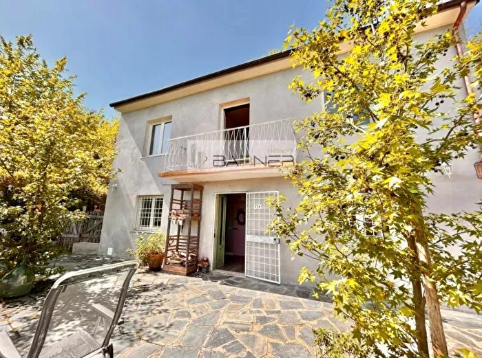 Casa con 5 locali in vendita in Camaiore Collina Camaiore Italia, Camaiore