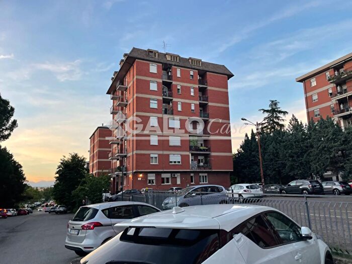 Appartamento trilocale in vendita in Via Silvio Pellico Rende, Rende