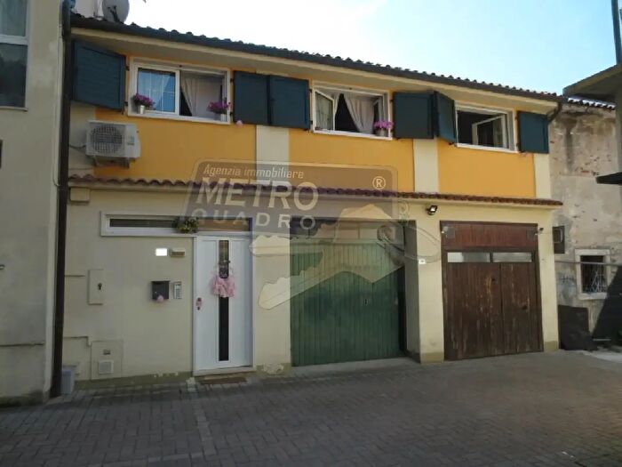Appartamento quadrilocale in vendita in Via del Costo, Thiene