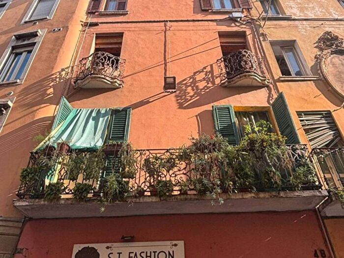 Appartamento bilocale in affitto in Corso Goffredo Mameli, Loggia Garibaldi, Brescia