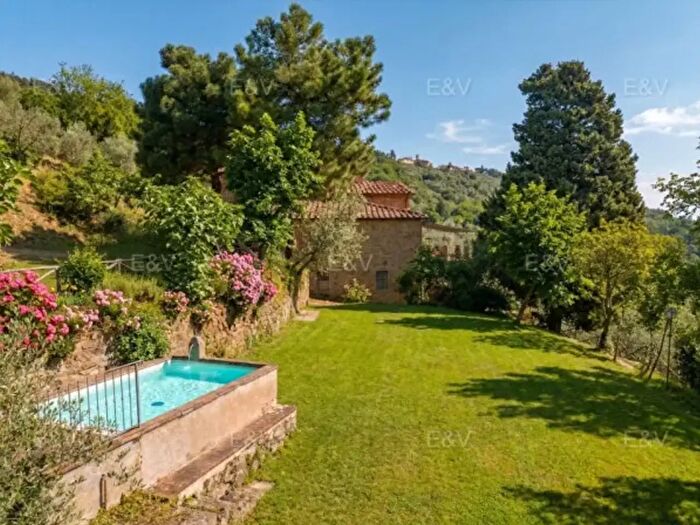 Casa con 6 locali in vendita in Arezzo