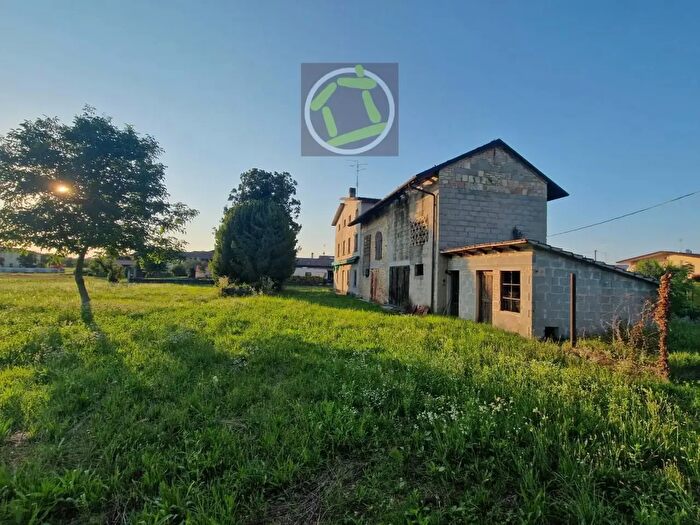 Casa con 13 locali in vendita in Via Prandolino, Azzano Decimo