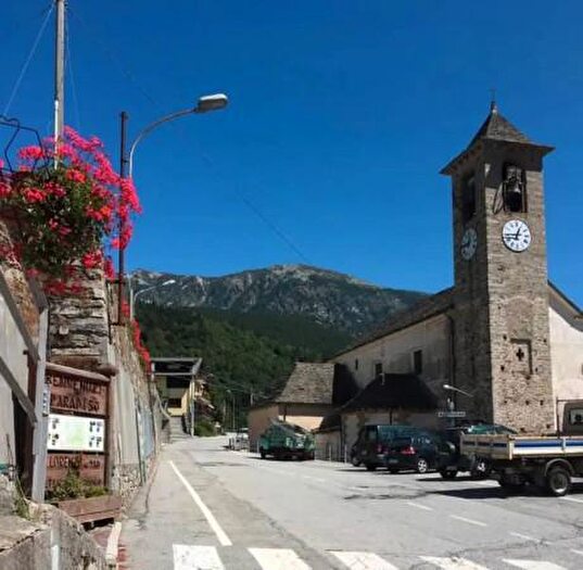 Casa con 6 locali in vendita in Località Bacinasco, Bognanco