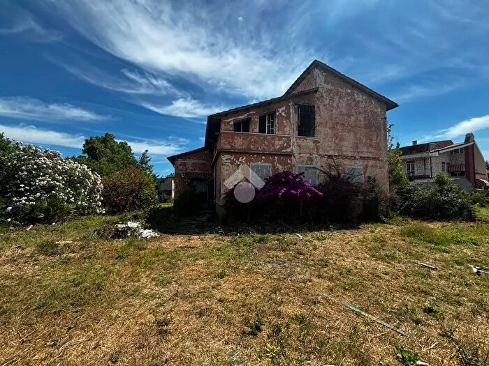 Casa monolocale in vendita in Via Ettore Pinelli, Roma