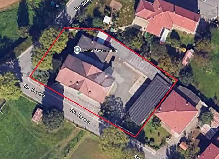 Casa con 9 locali in vendita in Strada Favero, Nole