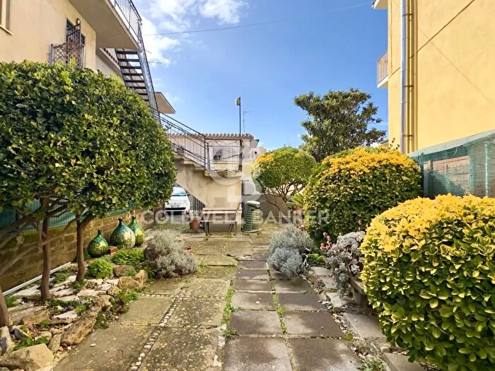 Appartamento con 7 locali in vendita in Via Carlo Avvolta, Tarquinia