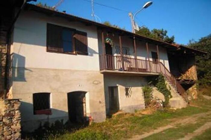 Casa quadrilocale in vendita in Sanfront