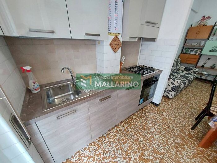 Appartamento bilocale in affitto in Via Veneto, Centro, Finale Ligure