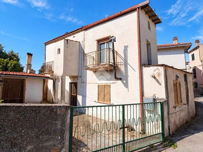 Casa trilocale in vendita in Via delle Rose, Ortona