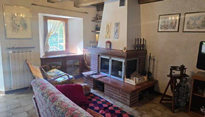 Casa con 5 locali in vendita in Pievepelago