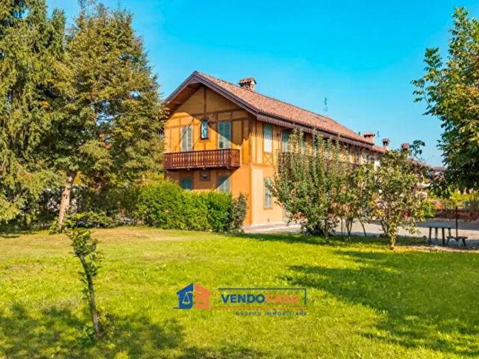 Casa con 6 locali in vendita in Via della Morina, Savigliano