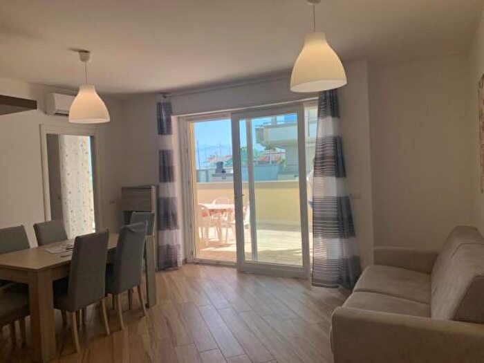 Appartamento trilocale in vendita in Via Figlia di Iorio, Francavilla Al Mare