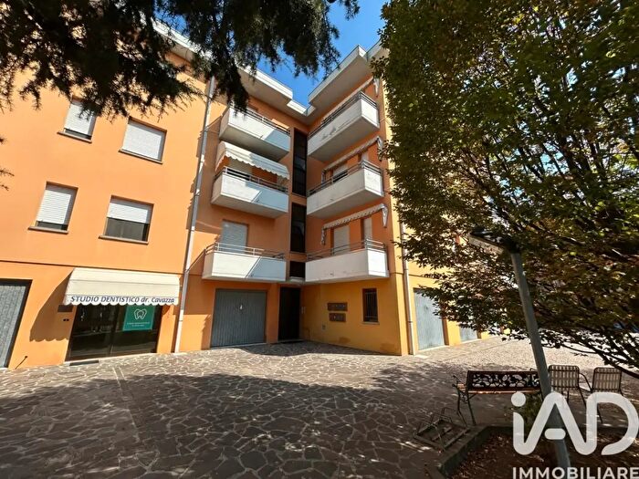Appartamento trilocale in vendita in Via Piave, Mirandola