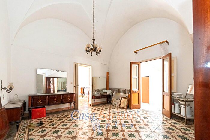 Casa trilocale in vendita in Via Trento, Supersano