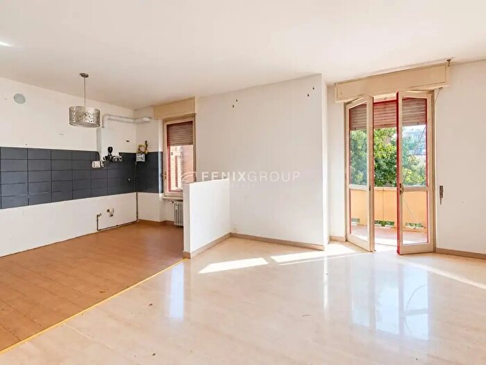 Appartamento trilocale in vendita in Via Tertulliano, Milano
