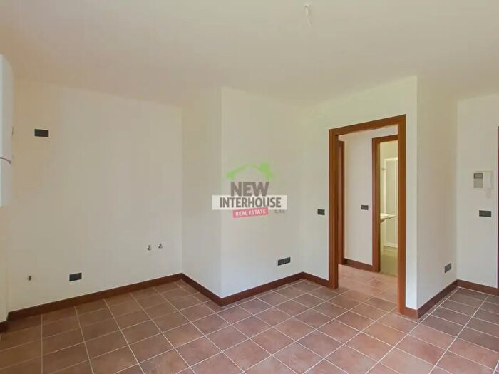 Appartamento trilocale in vendita in Via G Carducci, Arta Terme