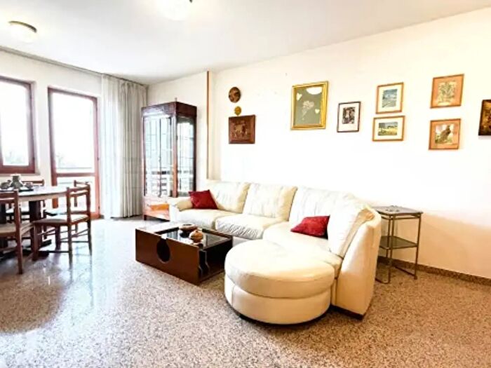 Appartamento con 6 locali in vendita in Frazione Piagge a, Ascoli Piceno