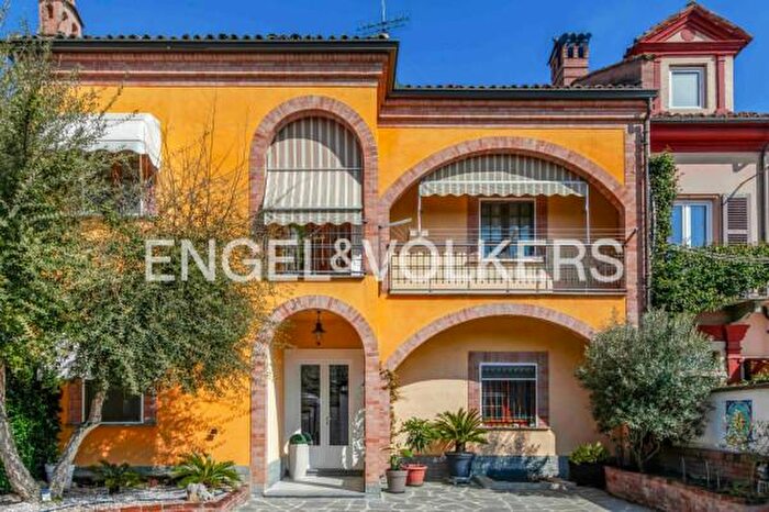 Casa con 6 locali in vendita in Via Cornale, Magliano Alfieri