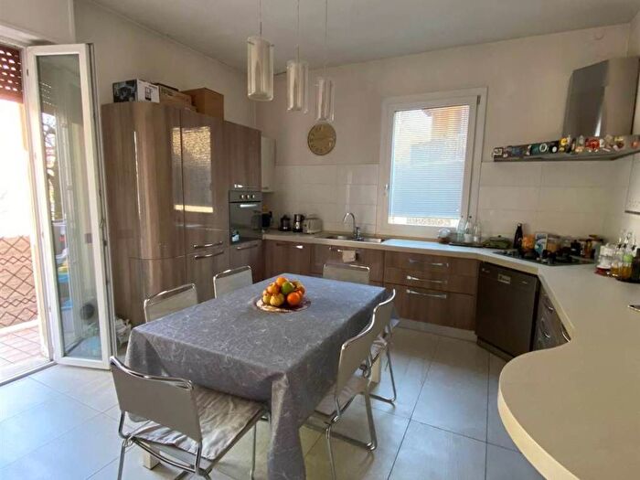 Appartamento quadrilocale in affitto in Sacca Stazione, Modena