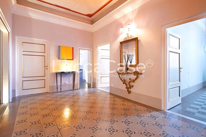 Appartamento con 5 locali in vendita in a V Veneto, Lucca