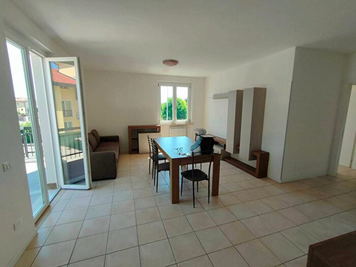 Appartamento trilocale in affitto in Centro, Cerea