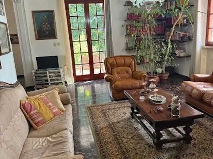 Casa con 10 locali in vendita in San Giuliano Terme