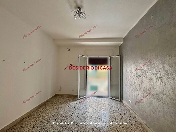 Appartamento trilocale in affitto in Via Virgilio, Sferracavallo Barcarello, Palermo