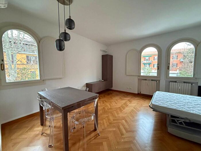 Appartamento monolocale in affitto in Via Castiglione, Colli Castiglione, Bologna