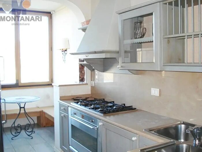 Appartamento quadrilocale in vendita in Via Giovan Battista Cruciani, Foligno