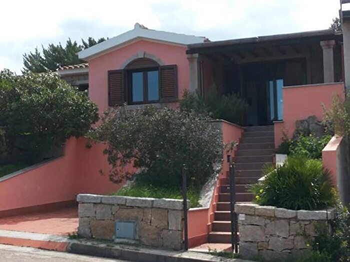 Casa monolocale in vendita in Via della Sughereta, Aglientu