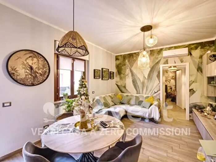 Appartamento trilocale in vendita in Via Luigi Galvani, Novara