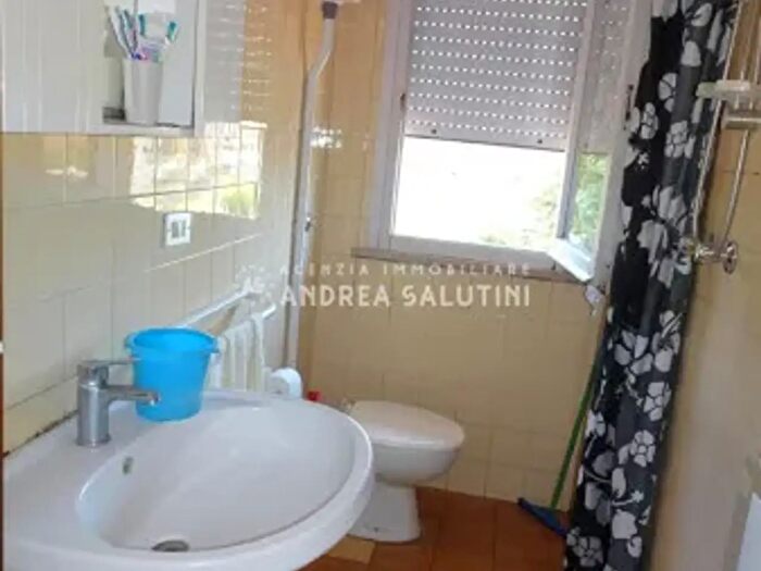 Appartamento con 5 locali in vendita in Santa Maria A Monte