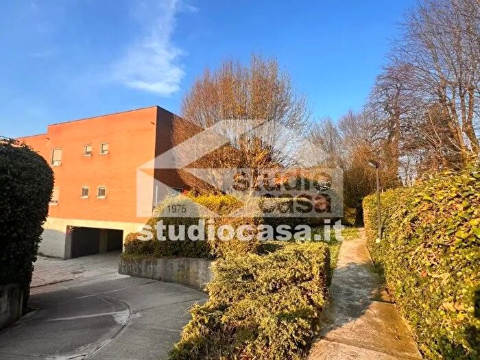 Appartamento trilocale in vendita in Via IV Novembre, Villanterio