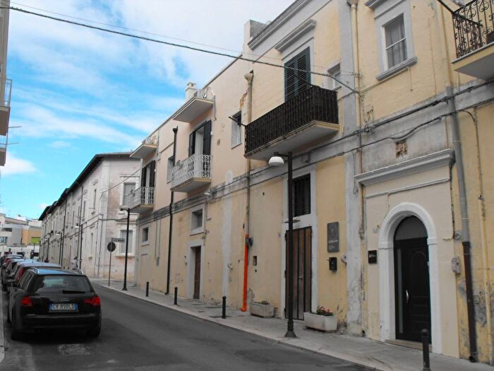 Appartamento trilocale in affitto in Via Gian Battista Pentasuglia, Centro, Matera