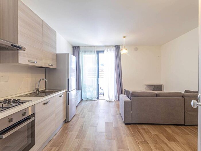 Appartamento bilocale in affitto in Via della Scafa, Isola Sacra, Fiumicino