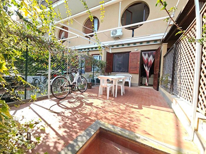 Appartamento trilocale in affitto in Via Orione, Marina di San Nicola, Ladispoli