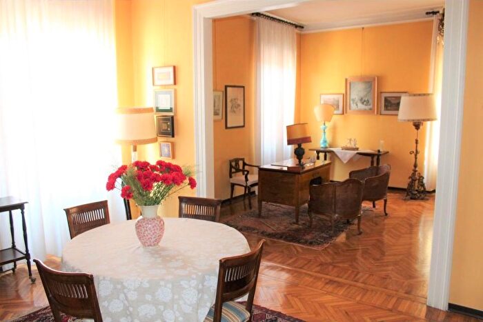 Appartamento con 5 locali in vendita in Vicolo Torcoletto, Verona