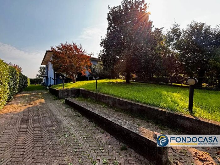 Casa con 5 locali in vendita in Via Don l Sturzo, Coccaglio