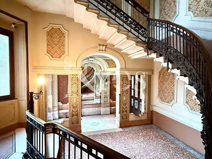 Appartamento trilocale in vendita in Piazza De Meis, Milano