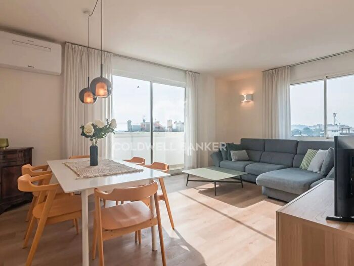 Appartamento quadrilocale in vendita in Viale Ceccarini, Riccione